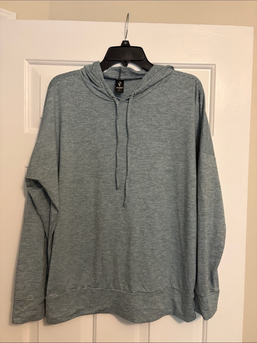SKECHERS Hooded Long-Sleeve Shirt - Light Teal Stripe size L